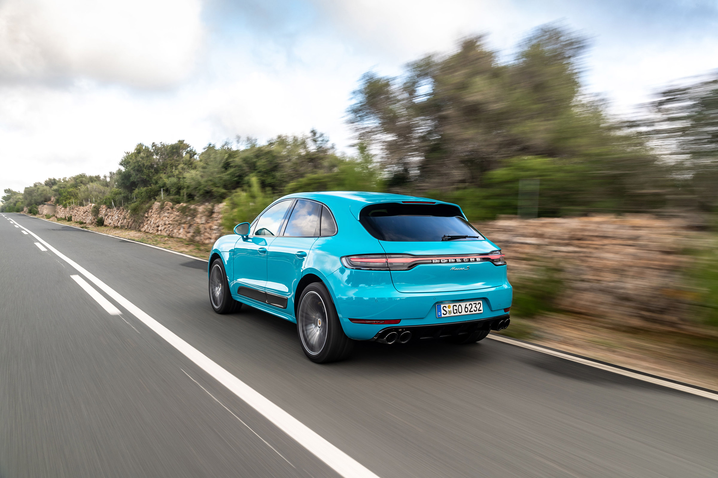 Porsche Macan S driven - Miami Blue rear quarter