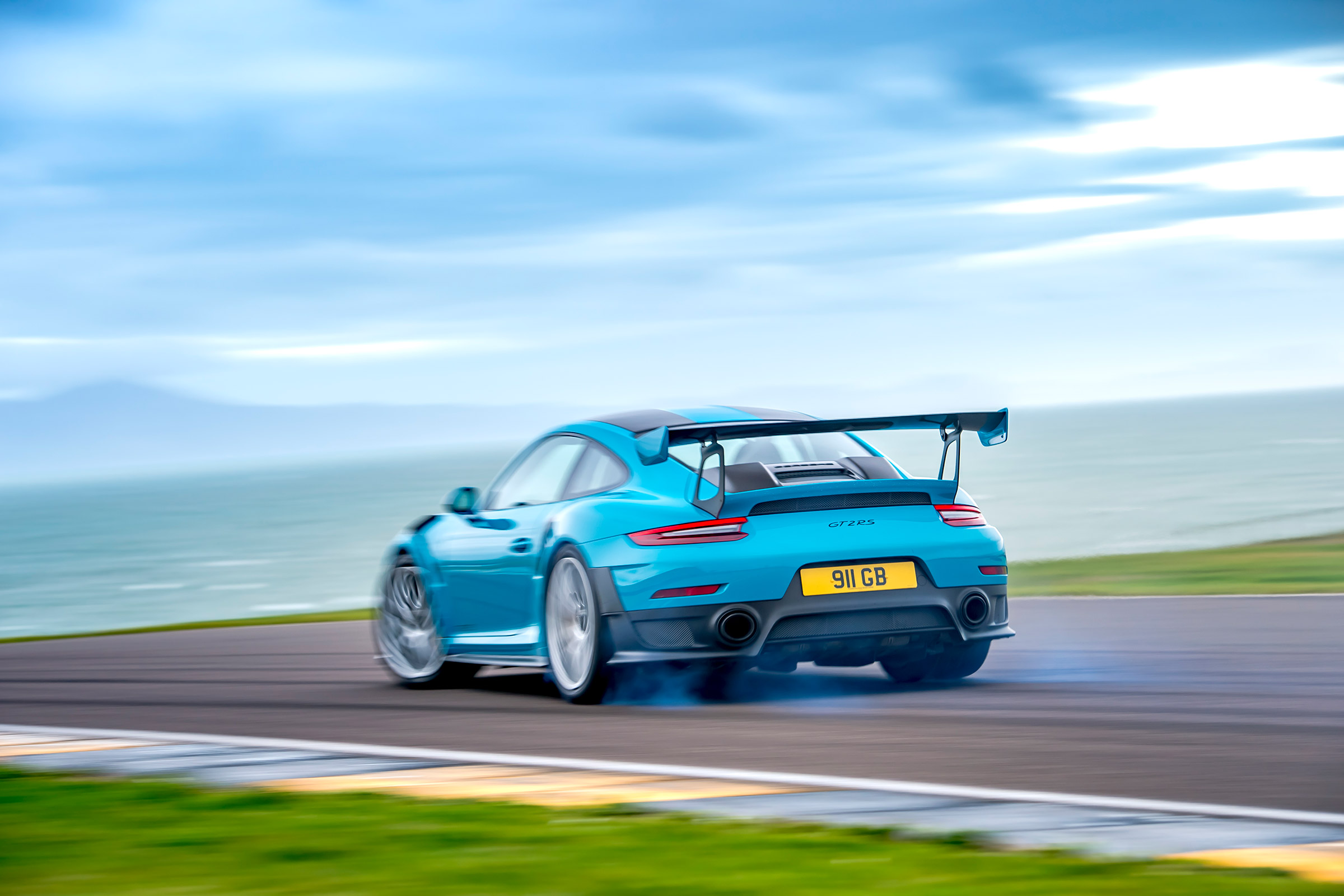 Porsche 911 GTs - GT2 RS