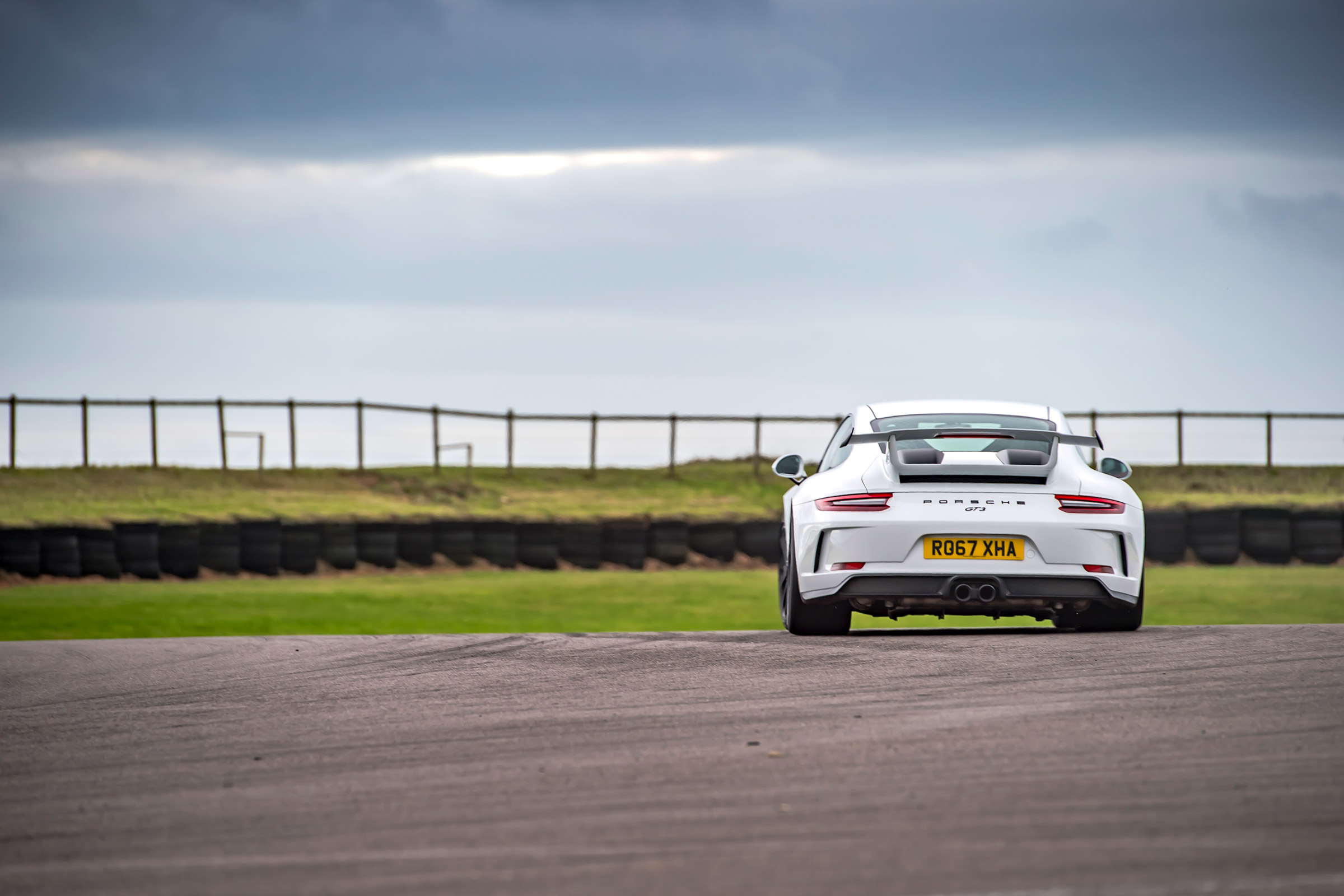 Porsche 911 GTs - sliding