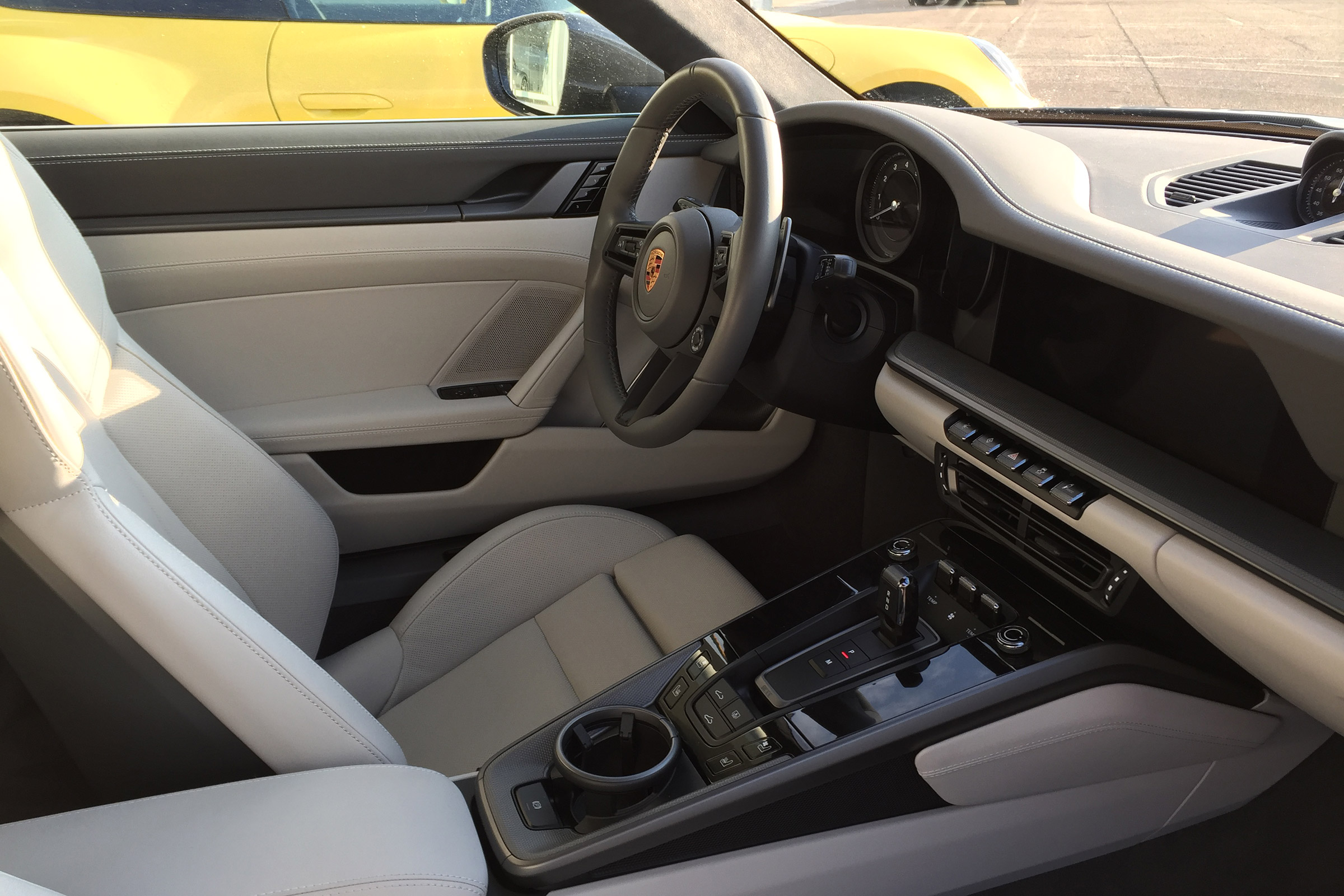 Porsche 911 on location - interior
