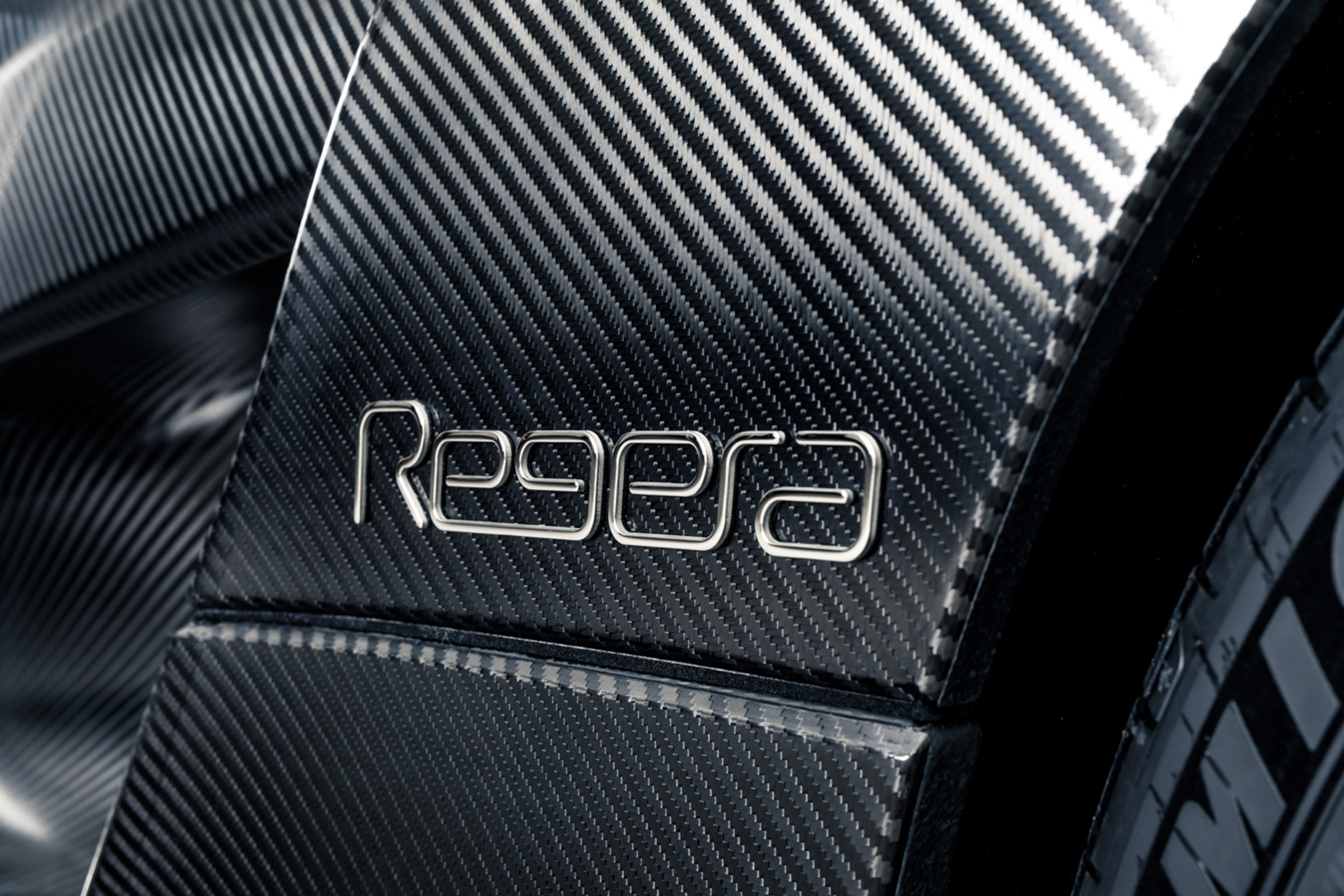 Koenigsegg Regera KNC - badge