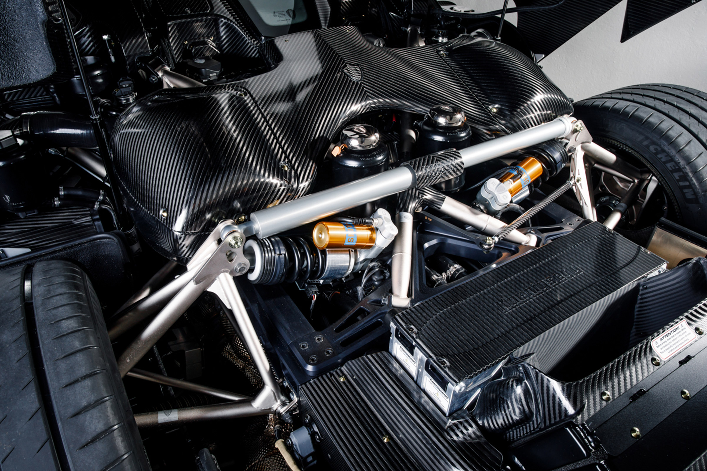 Koenigsegg Regera KNC - engine
