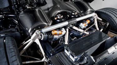 Koenigsegg Regera KNC - engine