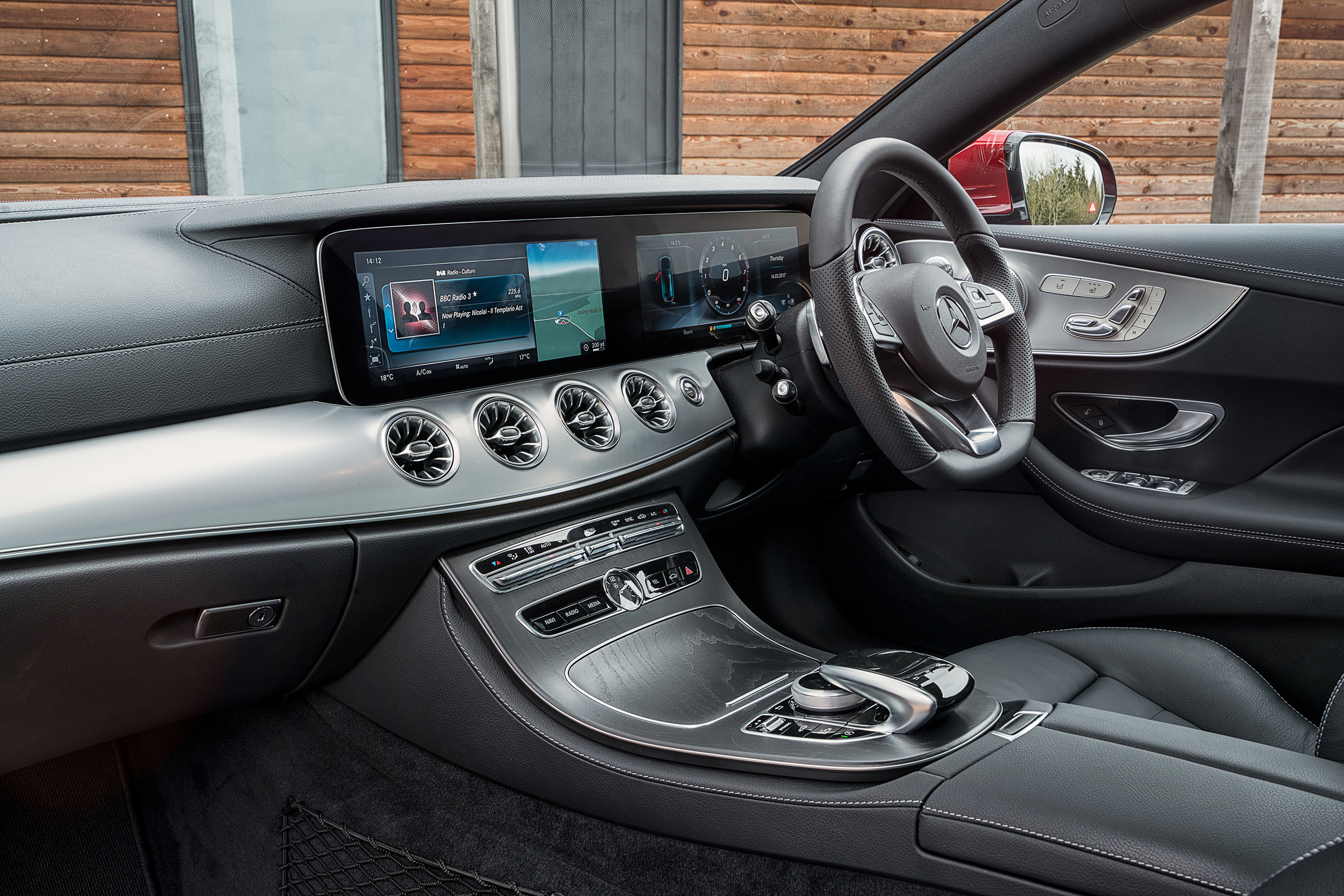 Mercedes-Benz E-class coupe interior