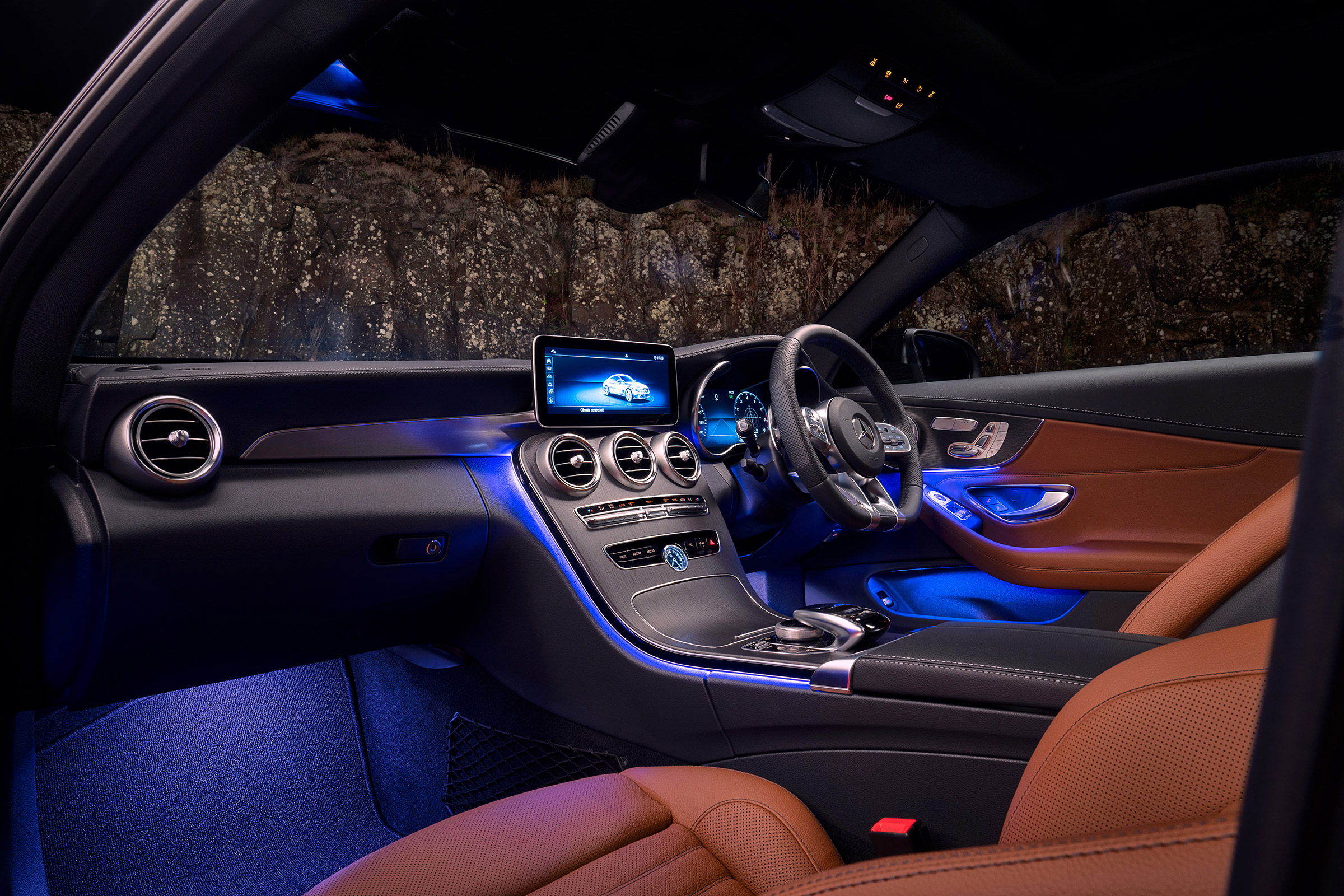 Mercedes-AMG C43 Coupe 2018 review - interior