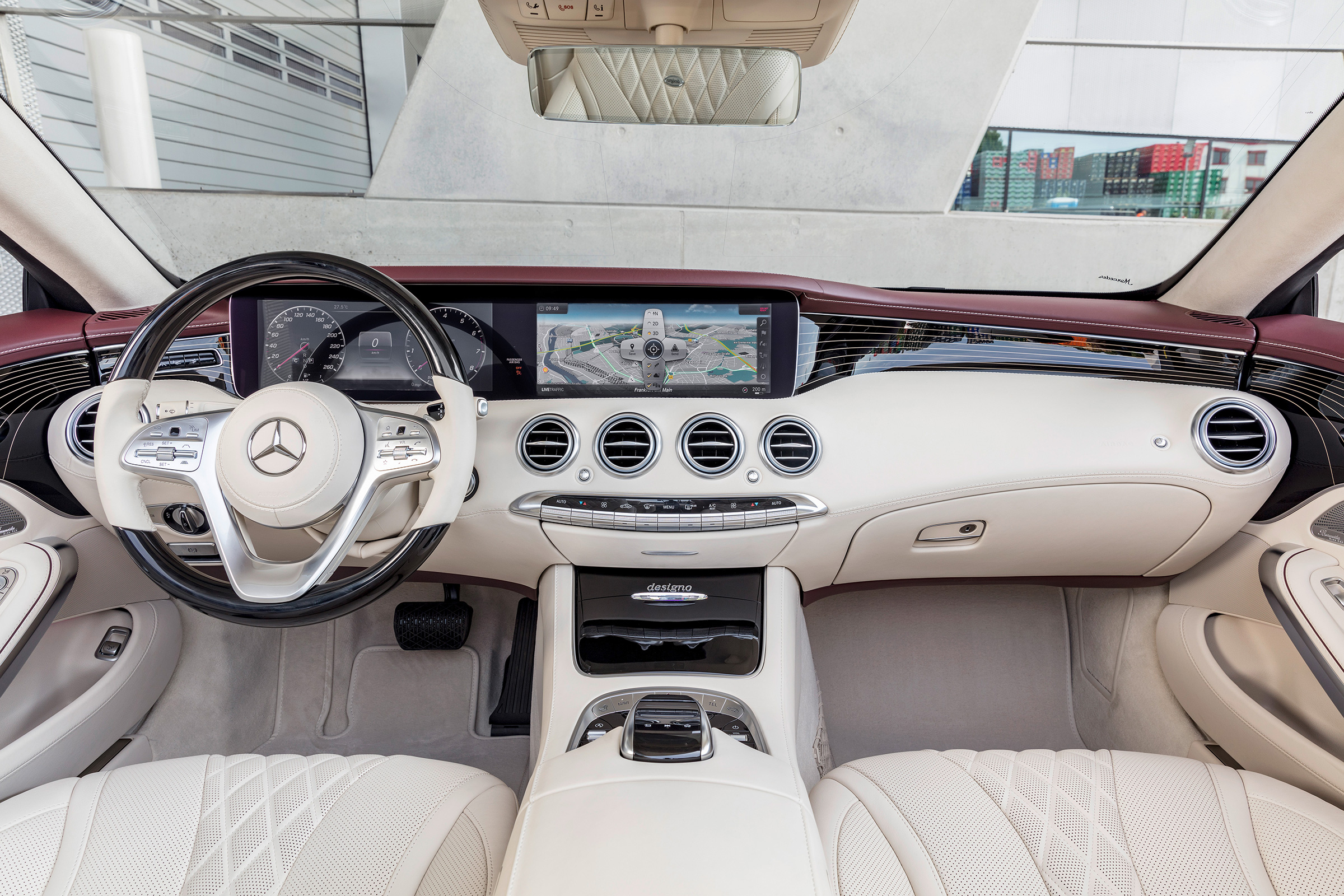 Mercedes-Benz S560 Cabriolet interior