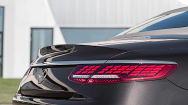 Mercedes-Benz S560 Cabriolet rear light