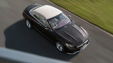 Mercedes-Benz S560 Cabriolet top