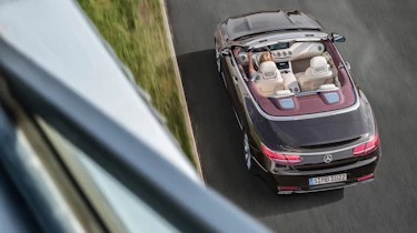 Mercedes-Benz S560 Cabriolet top