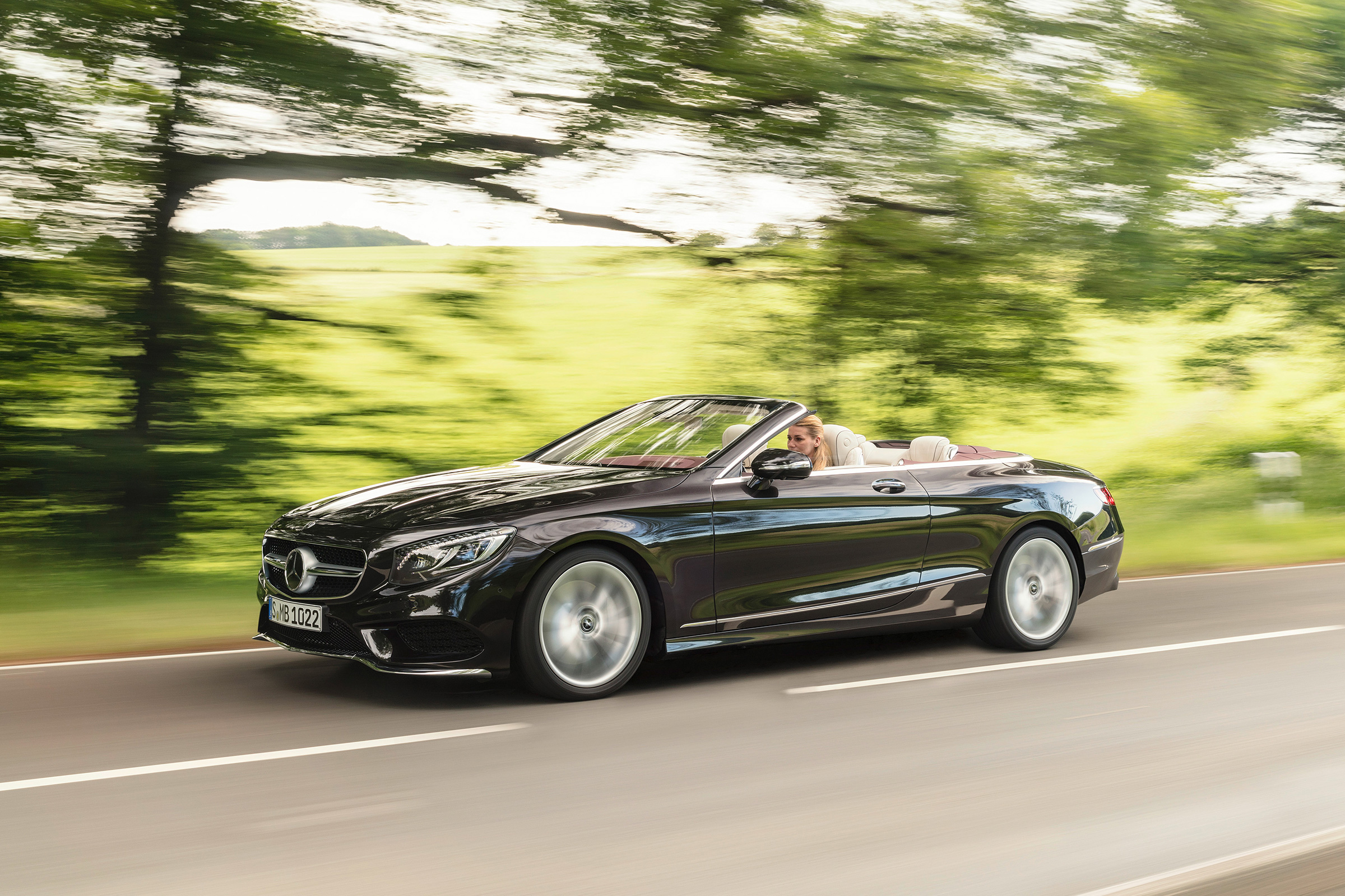 Mercedes-Benz S560 Cabriolet front