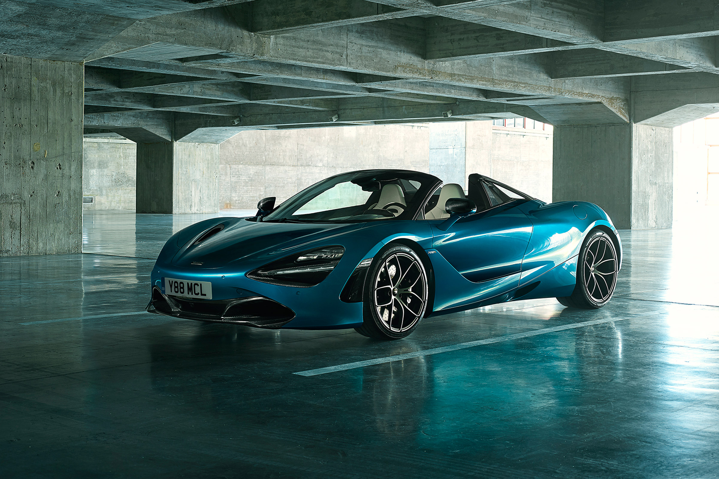 McLaren 720S Spider - front quarter