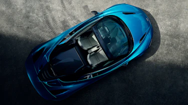 McLaren 720S Spider - top