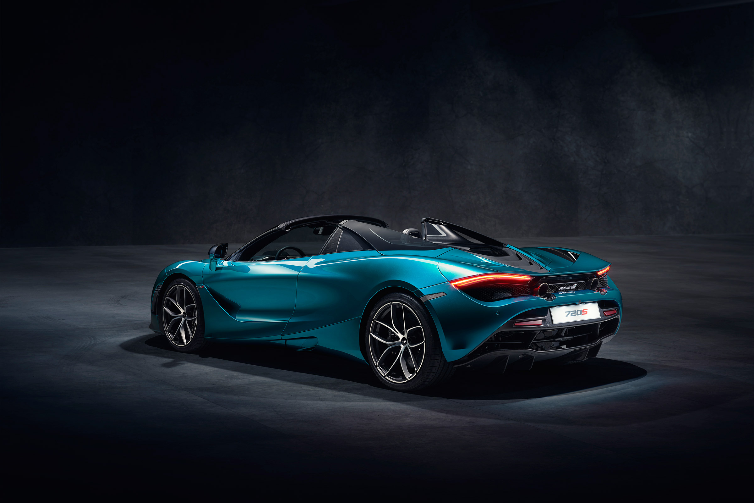 McLaren 720S Spider - rear quarter