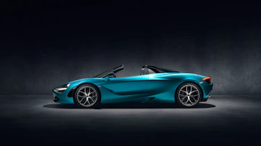 McLaren 720S Spider - side
