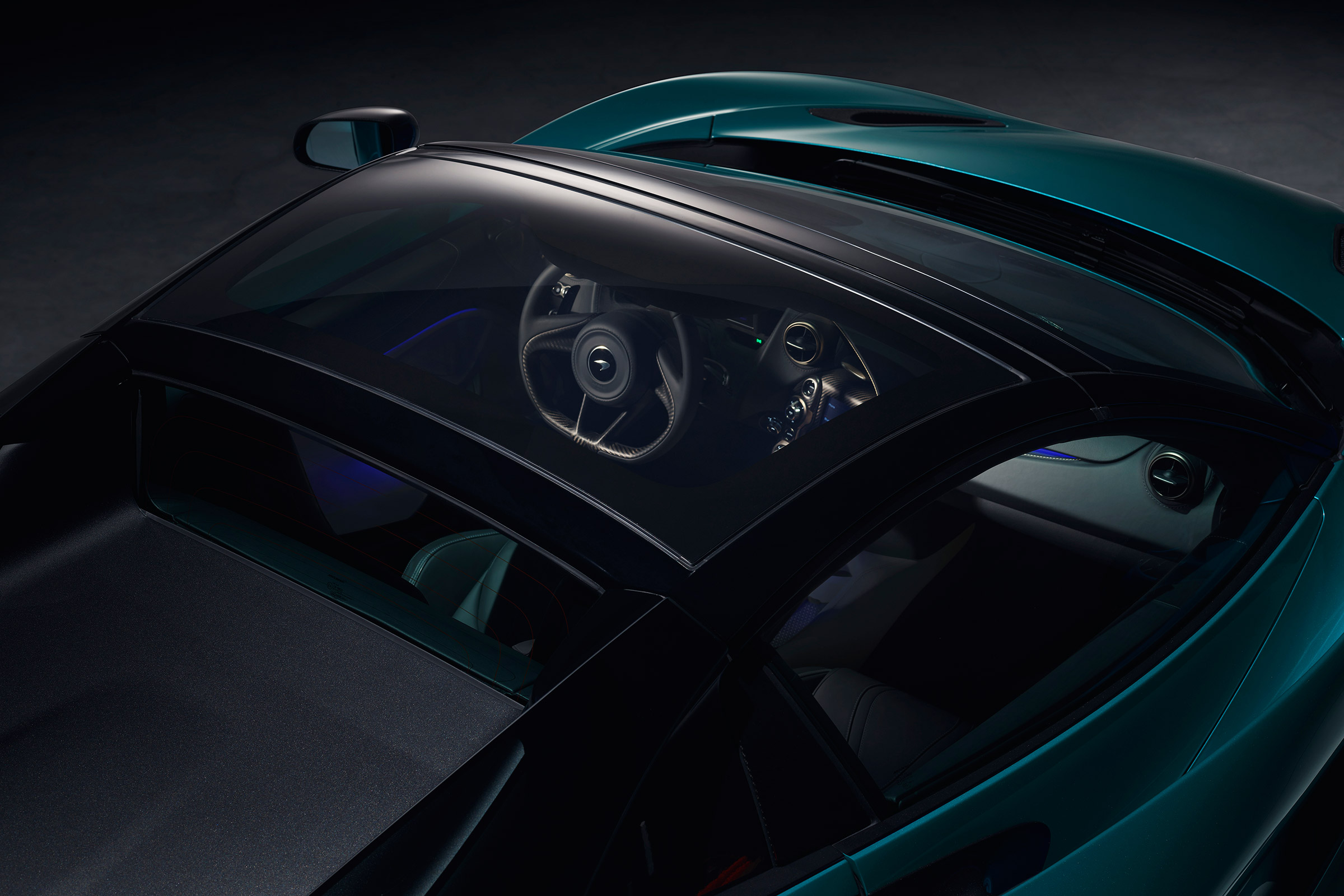 McLaren 720S Spider - roof