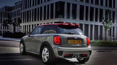 Mini JCW 2019 - rear