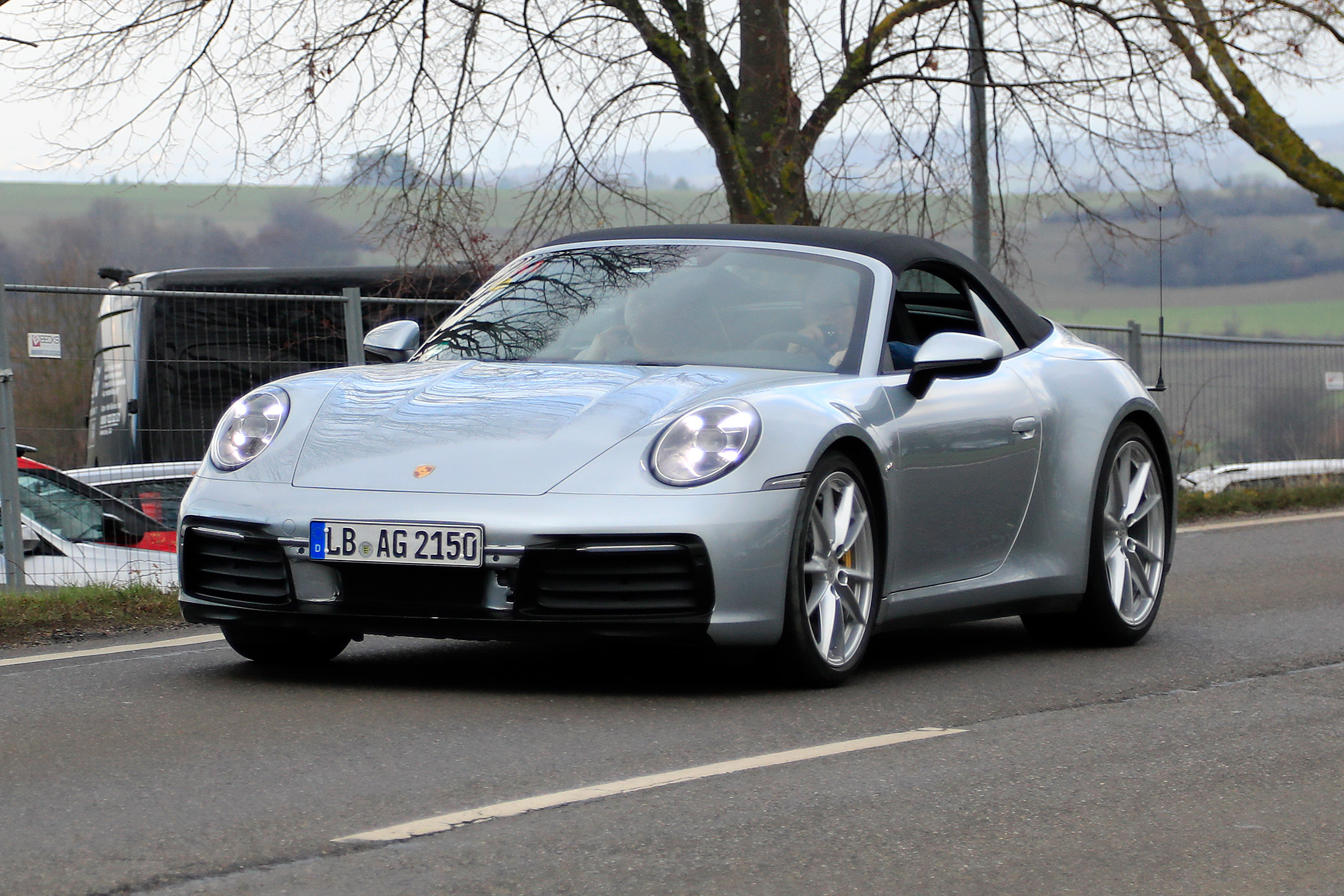 Porsche 911 Cabrio spy - front quarter