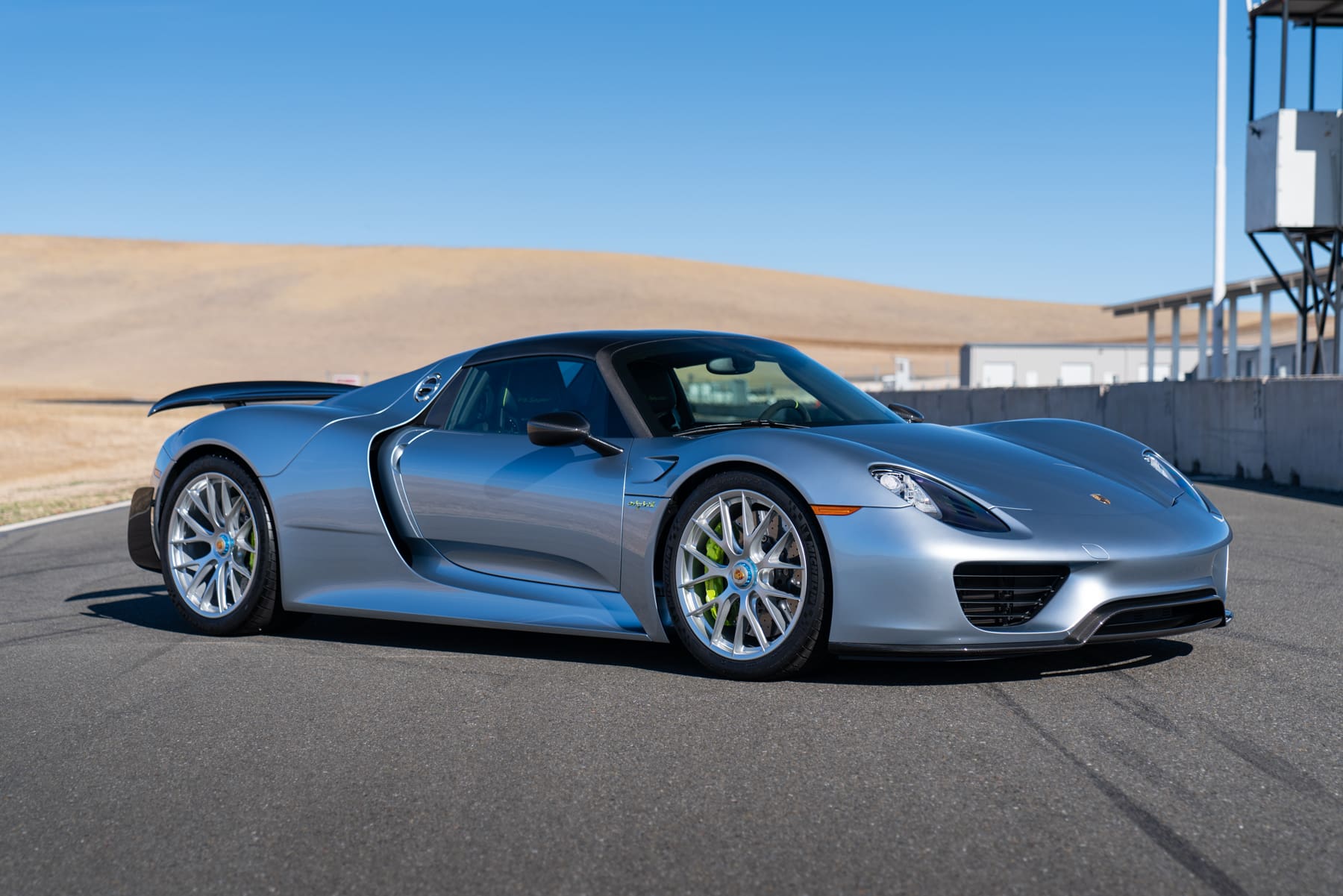 2015 Porsche 918 Spyder Weissach