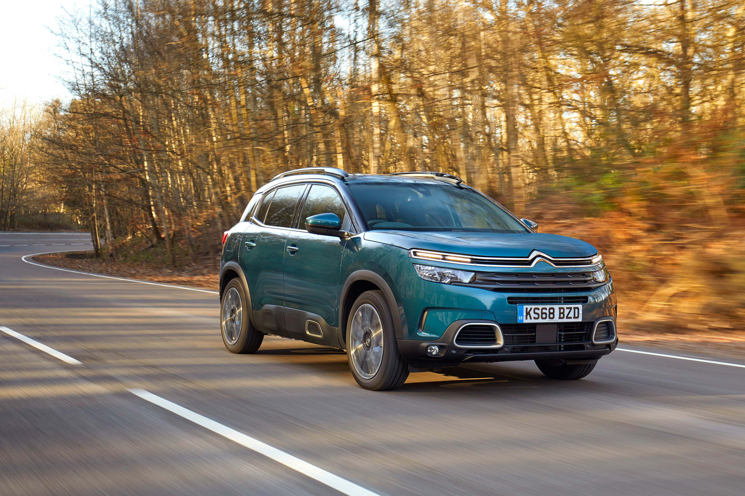 Citroen C5 Aircross - front quarter teal