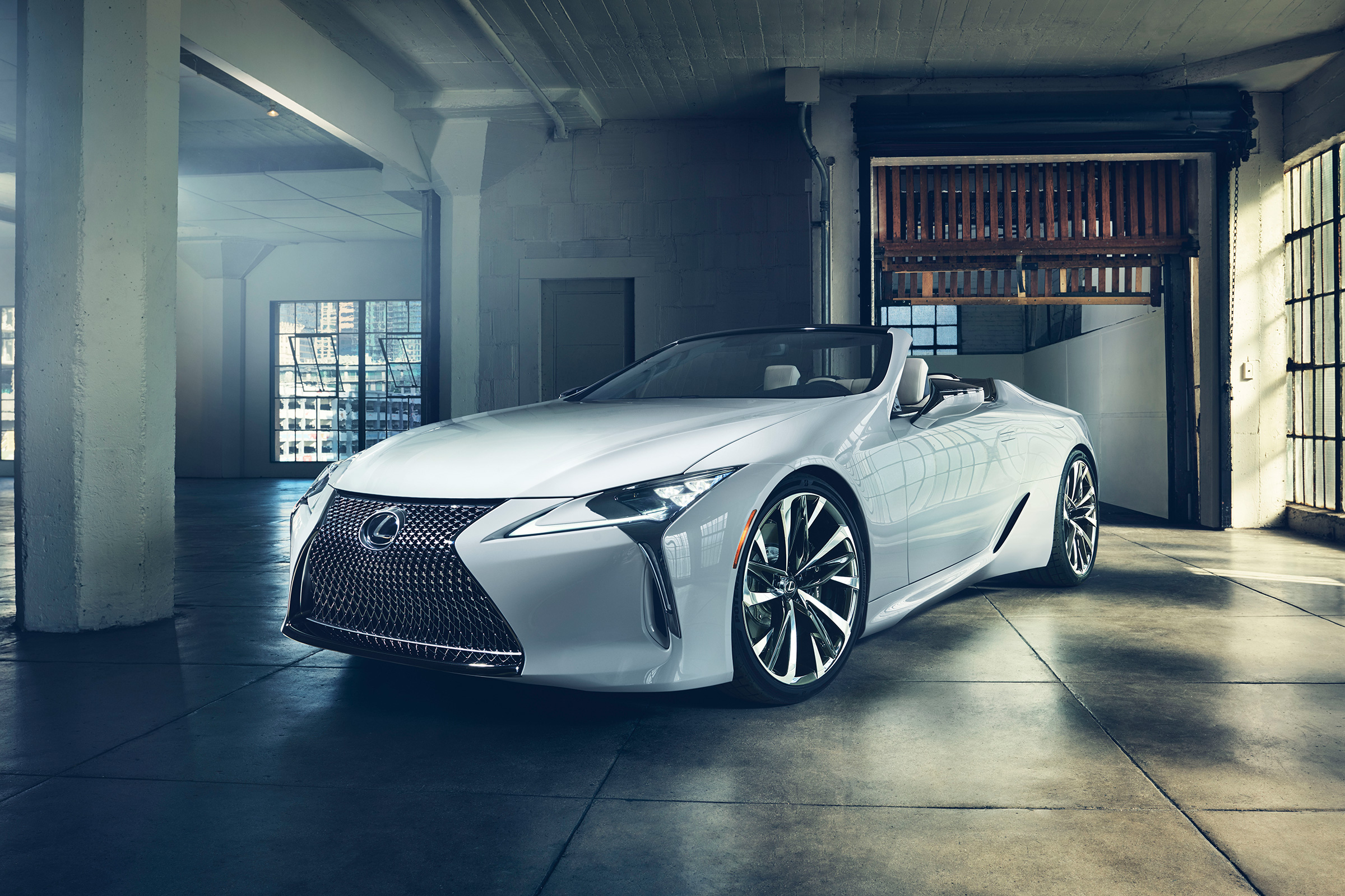 Lexus LC Convertible Concept front 
