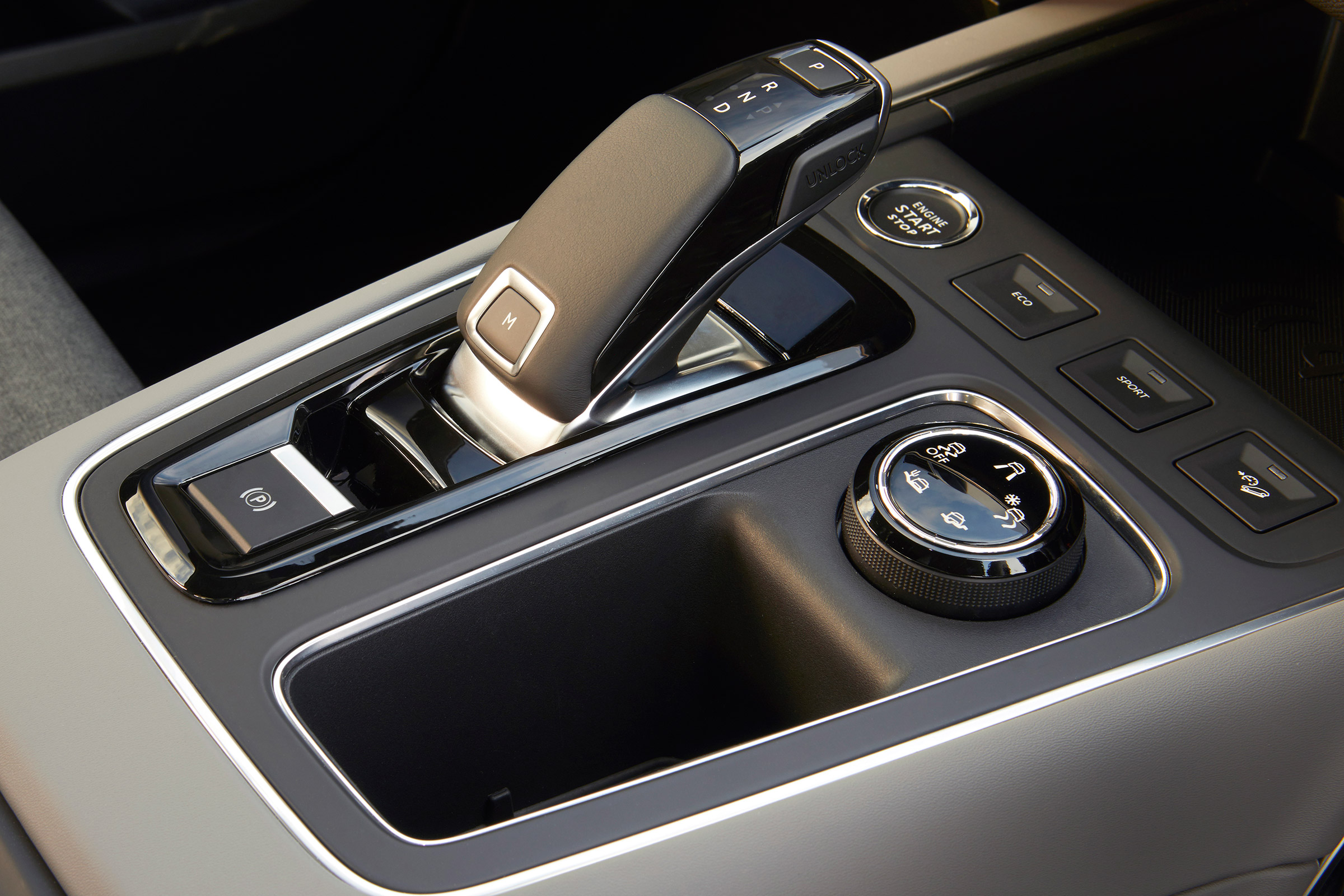 Citroen C5 Aircross - console