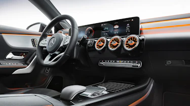 Mercedes CLA 2019 revealed - dash