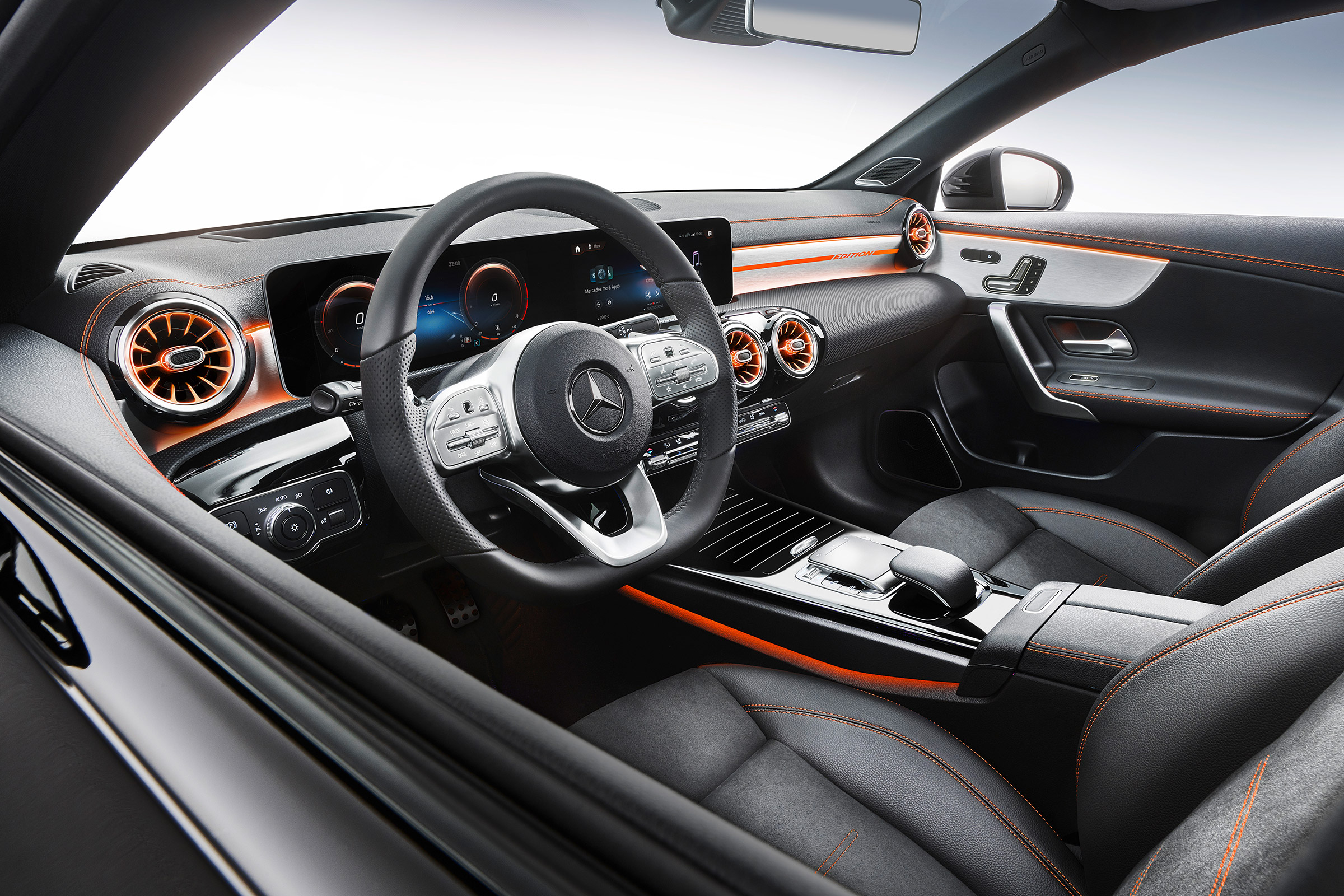 Mercedes CLA 2019 revealed - dash
