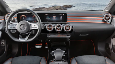 Mercedes CLA 2019 revealed - dash