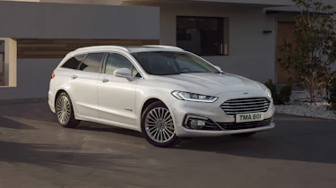 Ford Mondeo MY19 estate - side
