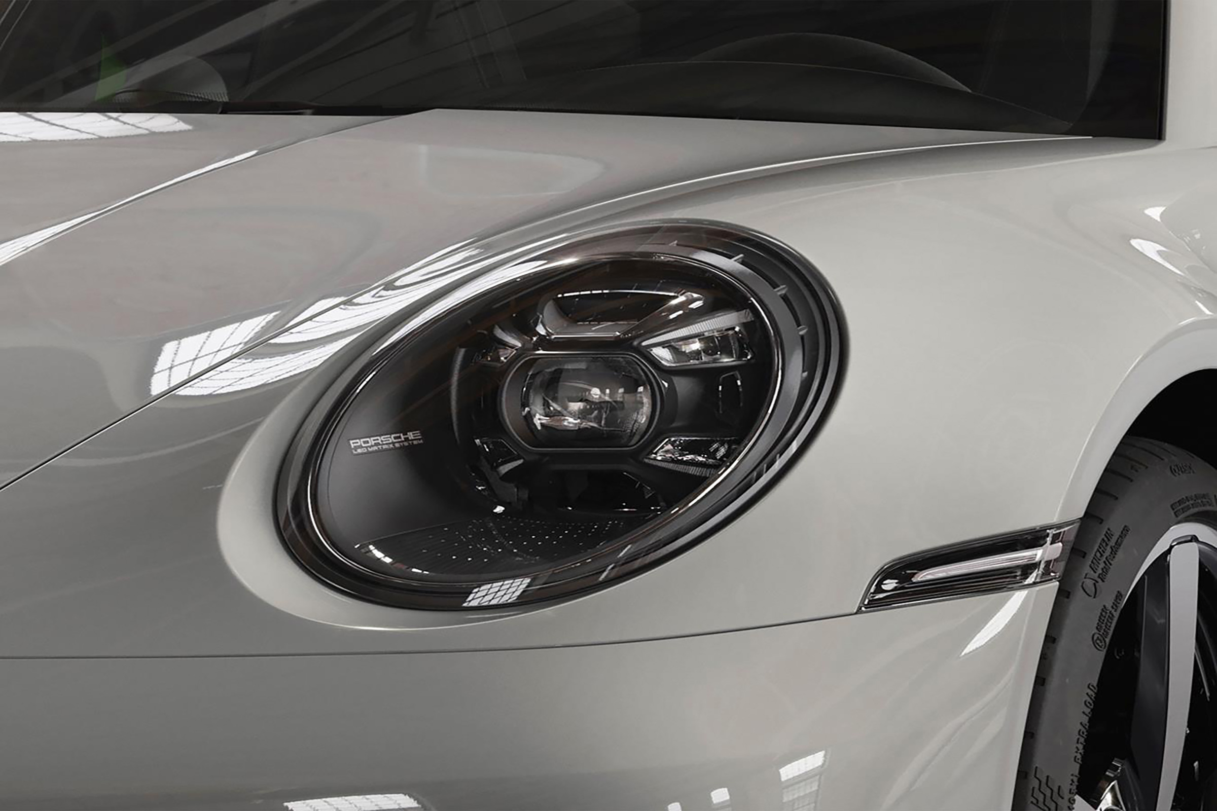 Porsche Exclusive Manufaktur 992 911