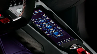 Lamborghini Huracan EVO infotainment