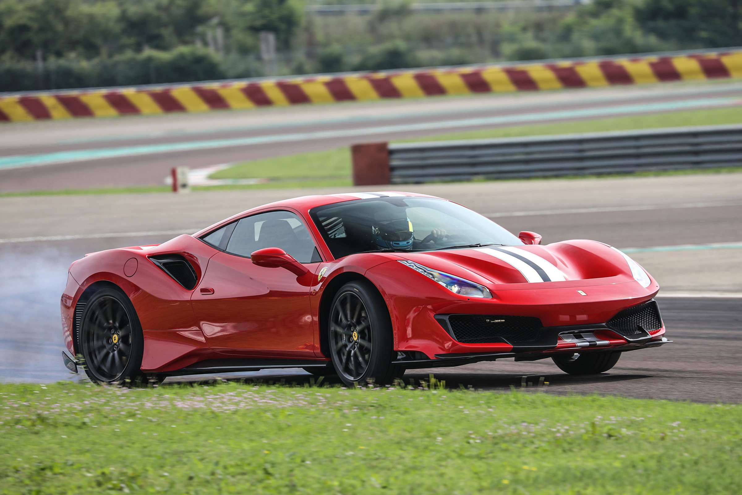 Ferrari 488 Pista front