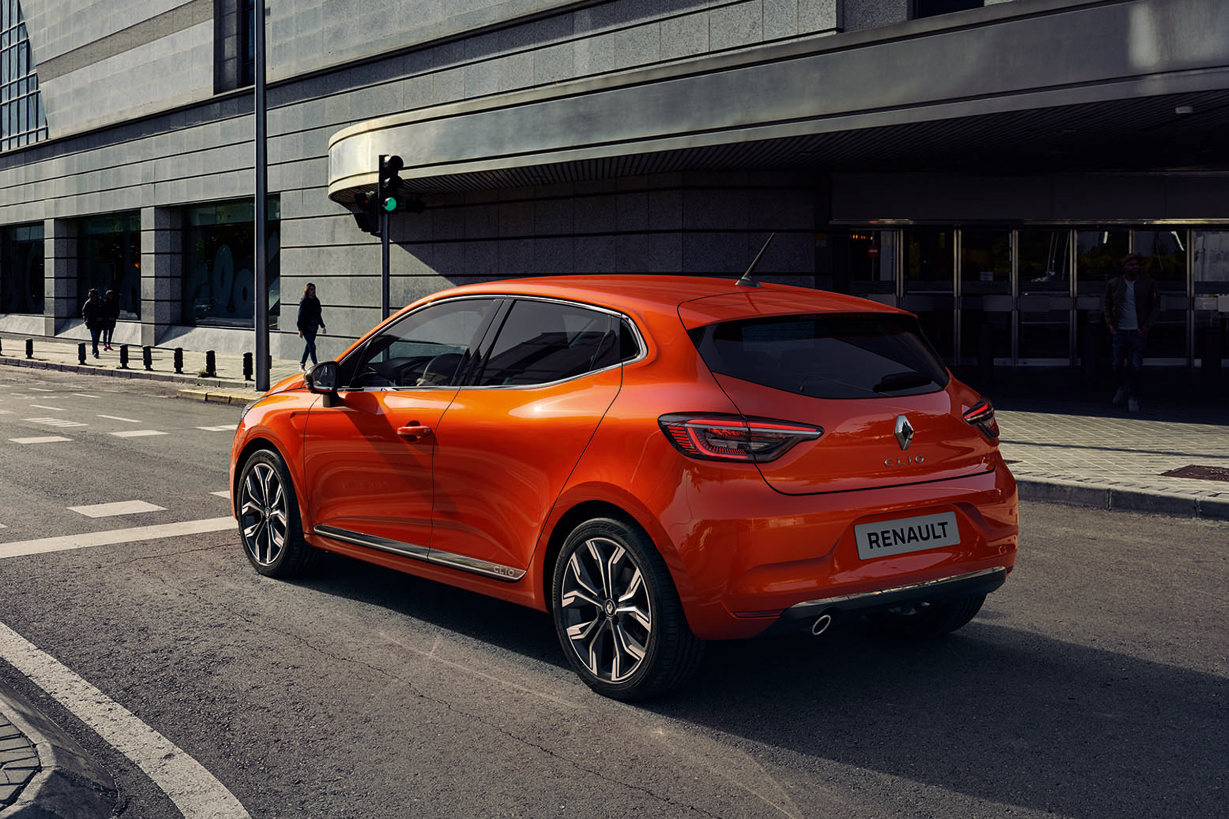 Renault Clio exterior - rear quarter