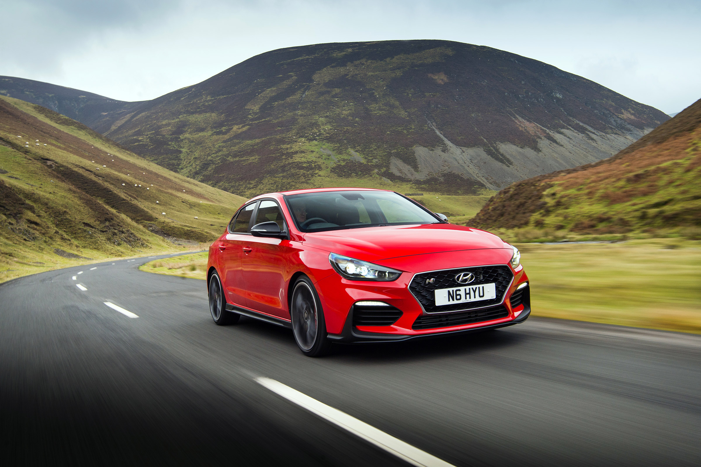 Hyundai i30 Fastback N - front quarter