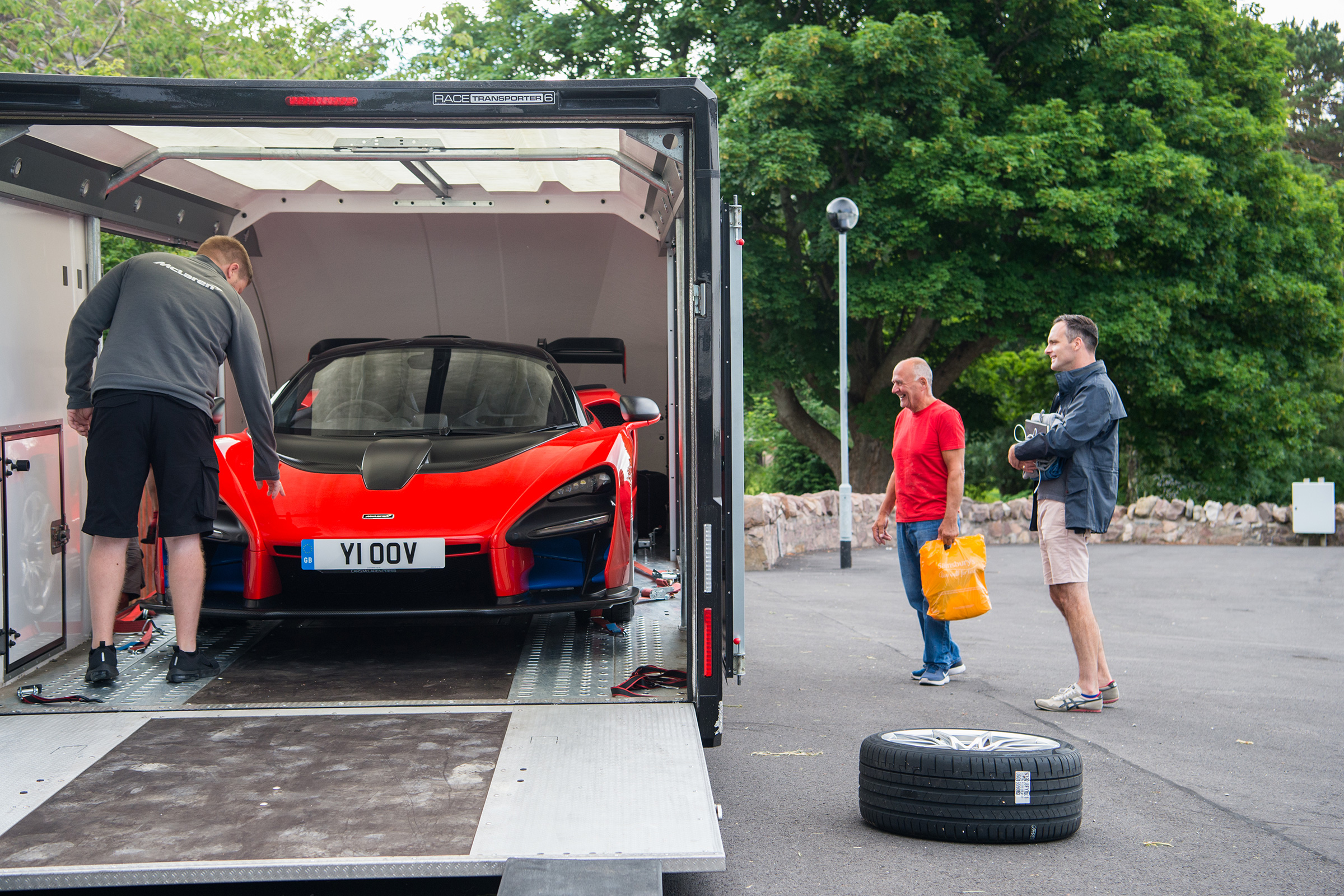 McLaren Senna trailer 
