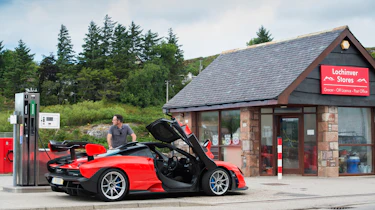 McLaren Senna door