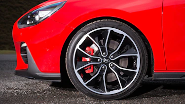 Hyundai i30 Fastback N - wheel