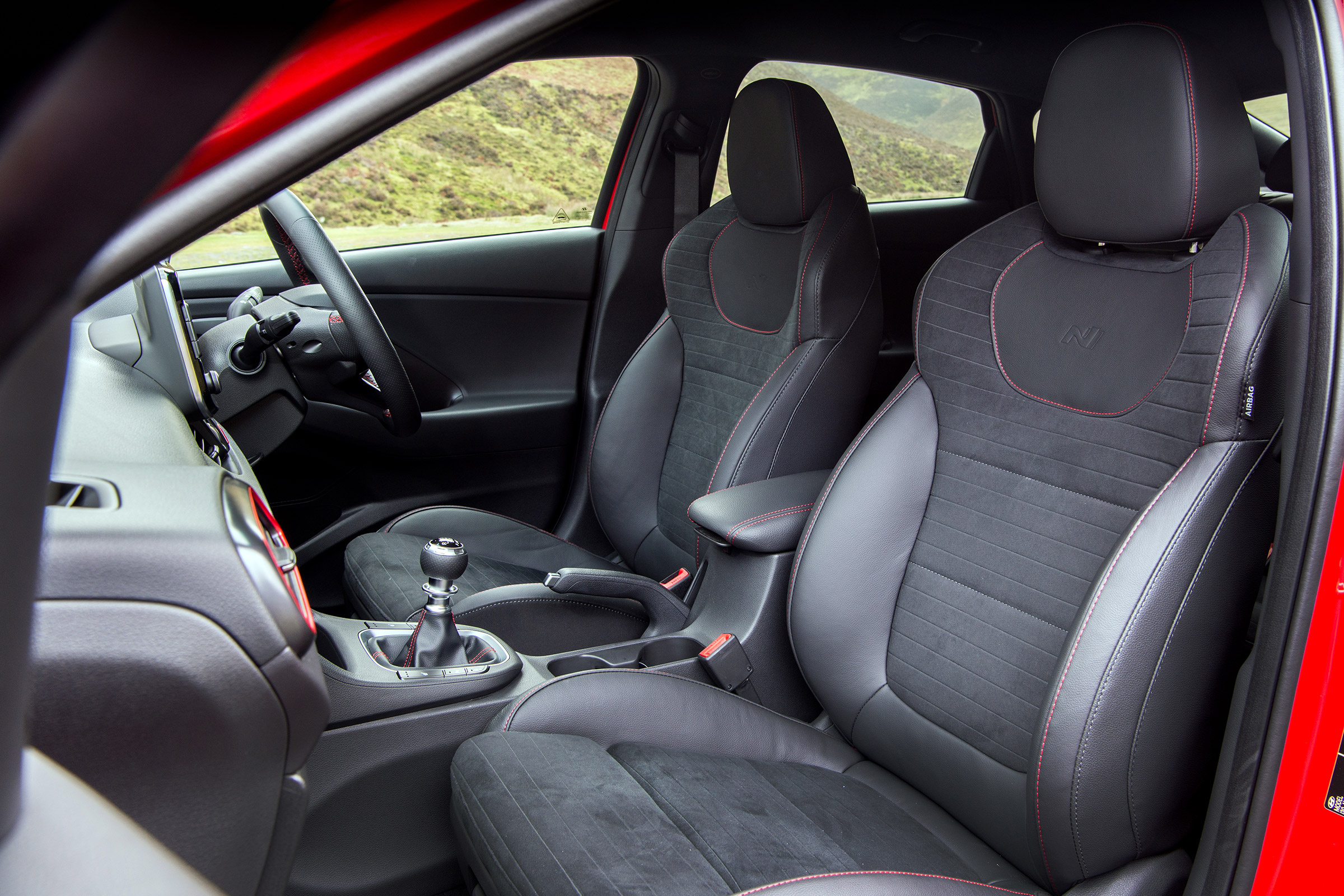 Hyundai i30 Fastback N - seats
