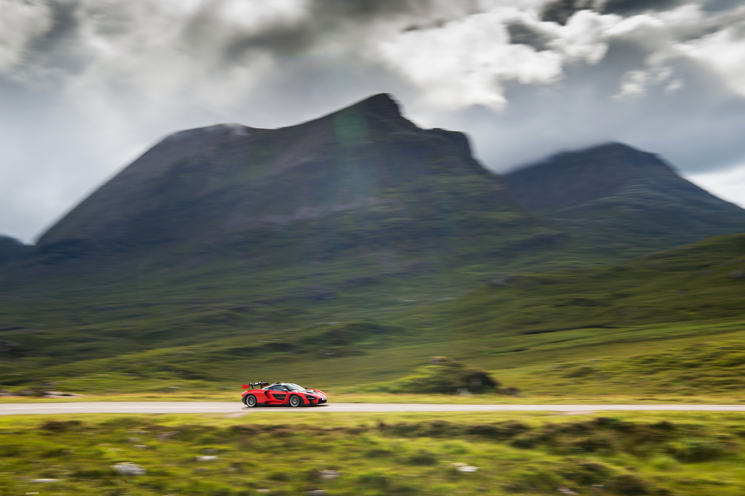 McLaren Senna landscape 