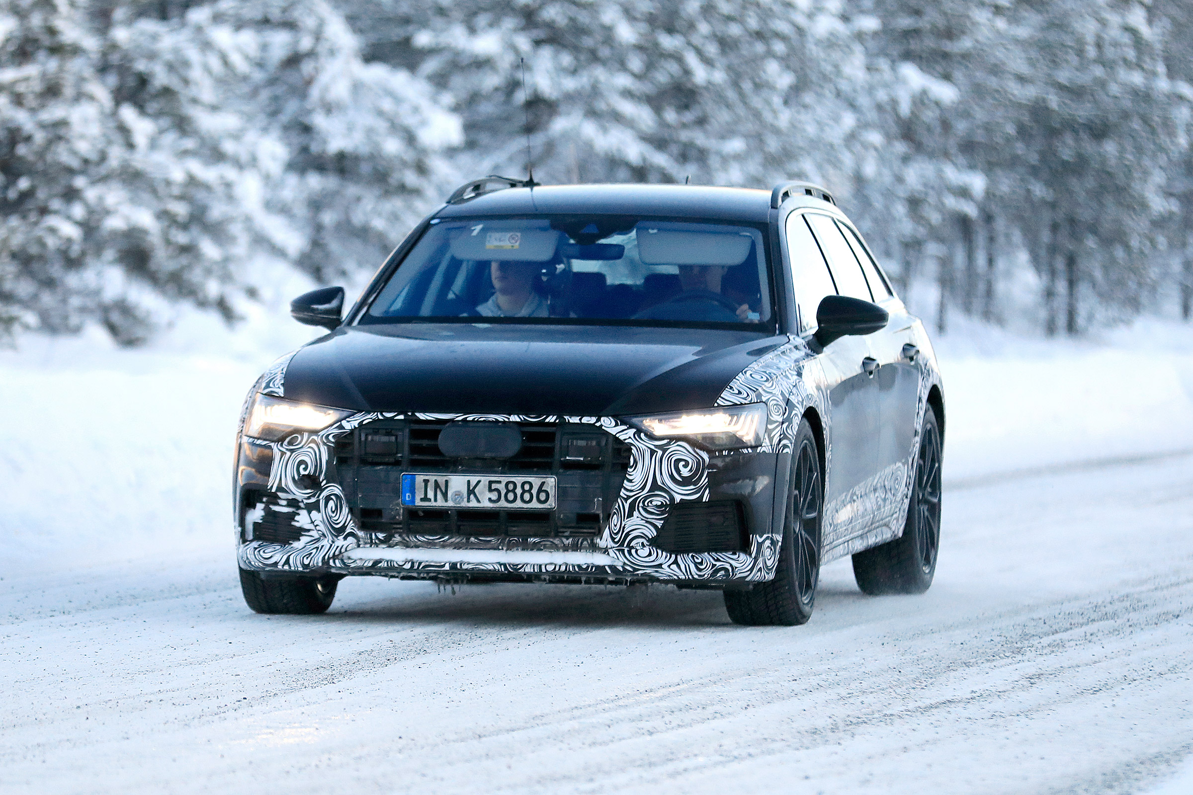 A6 Allroad 2019 spied - front