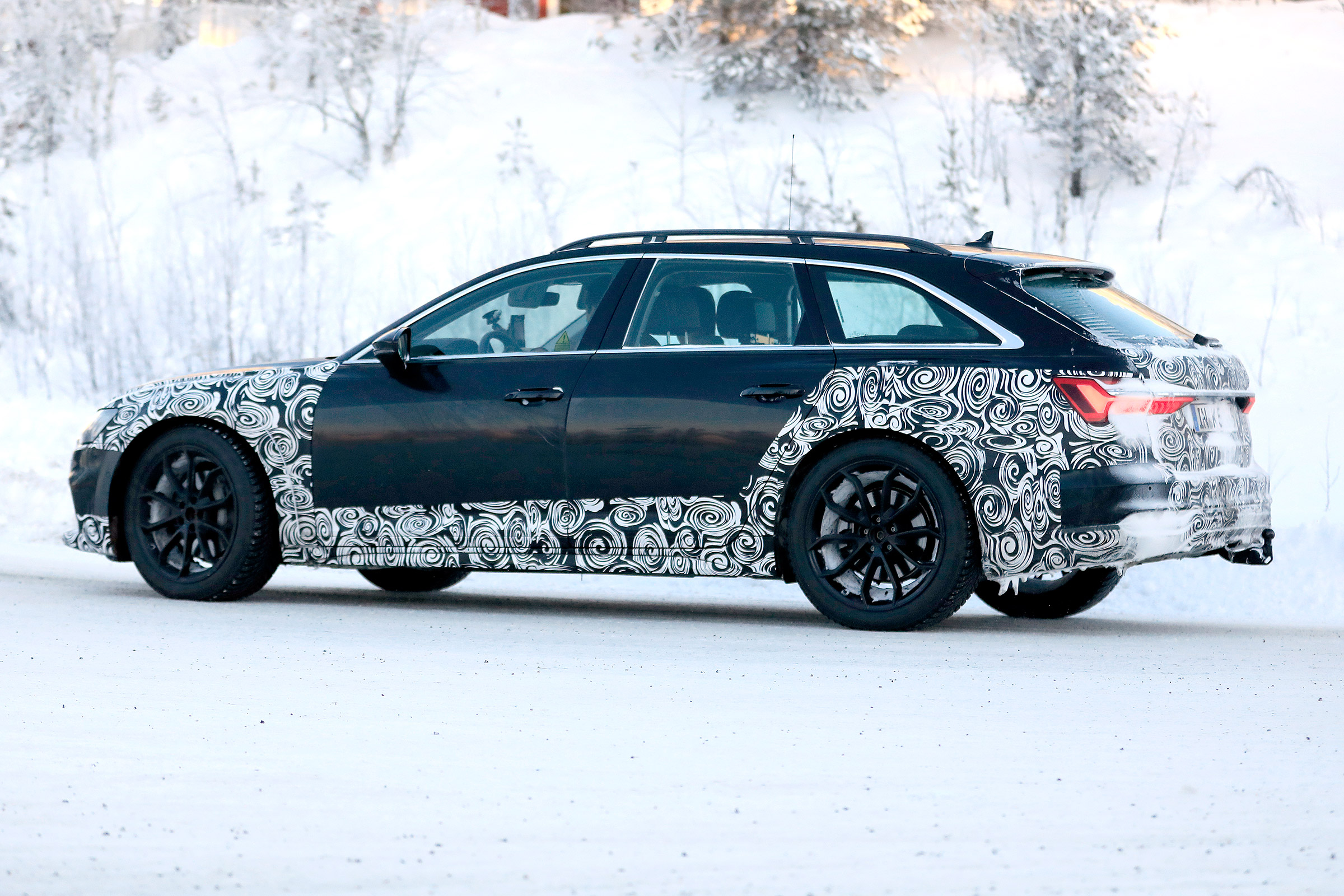 Audi A6 Allroad 2019 spied - rear quarter