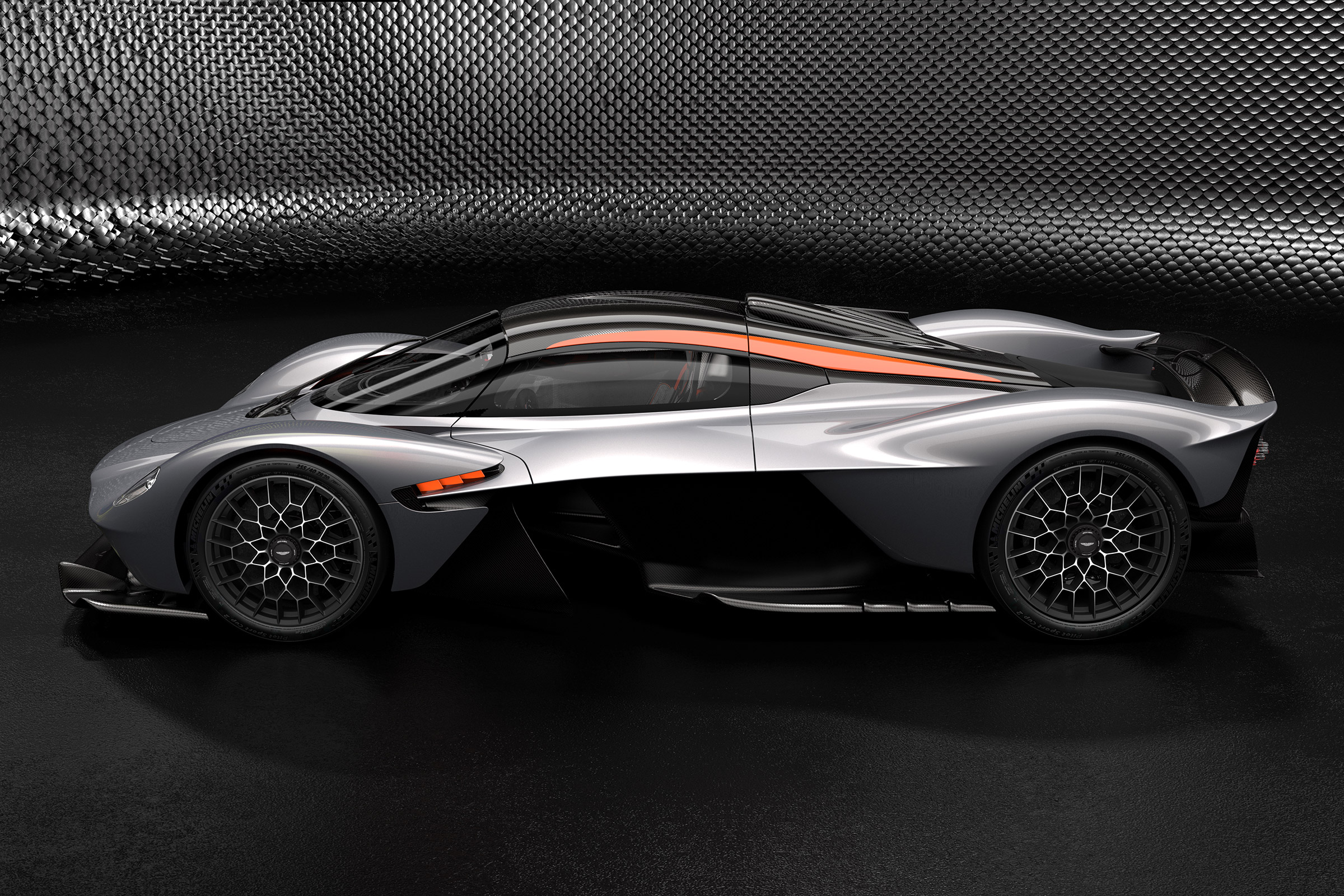Aston Martin Valkyrie Q by AM - silver side