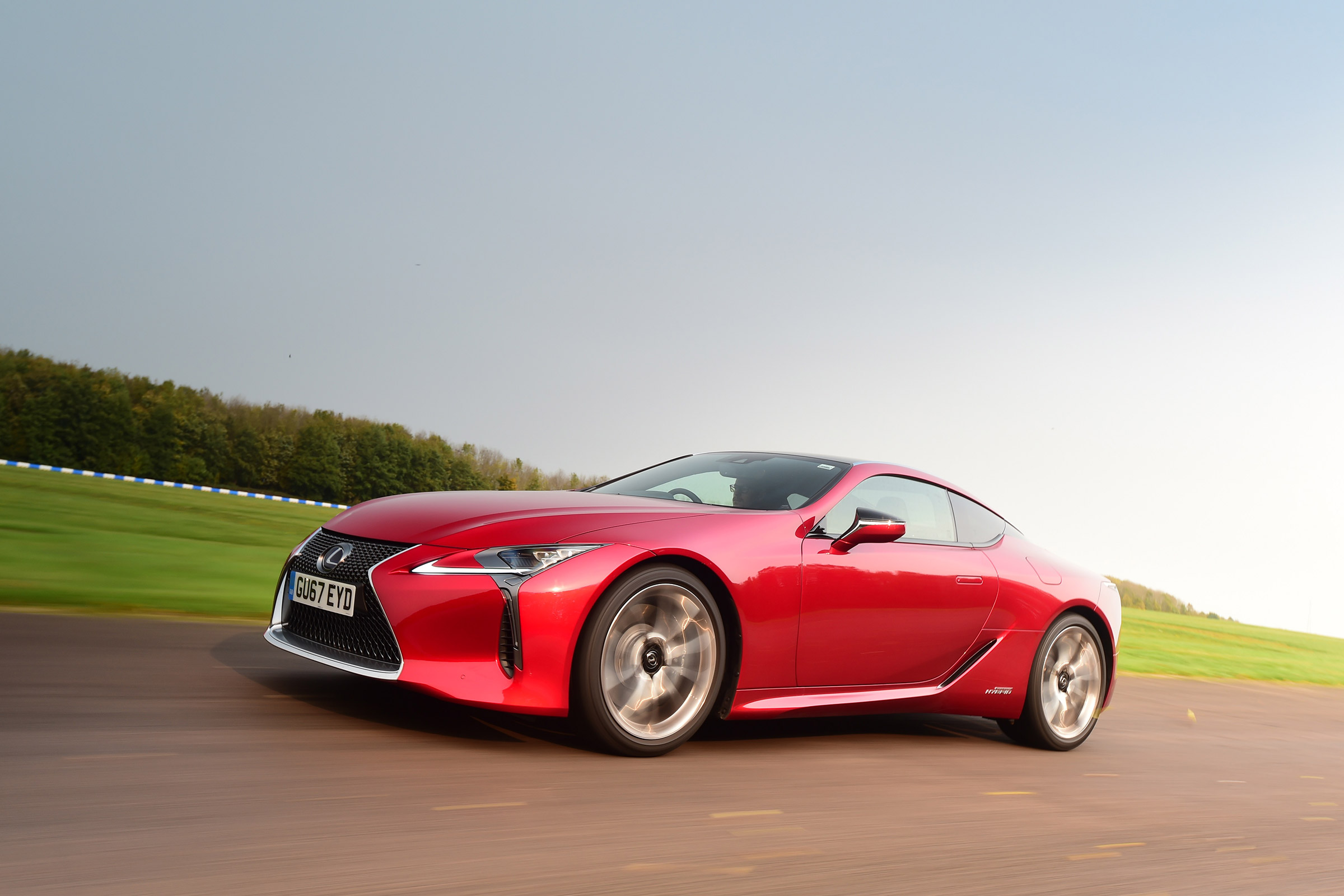 Lexus LC 500h - front quarter