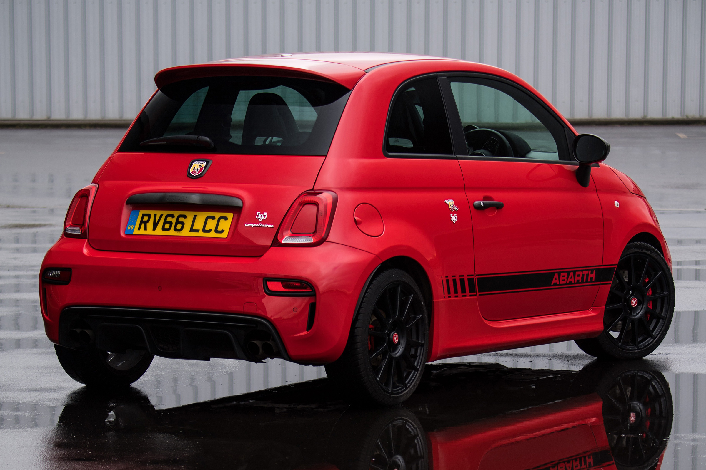 Abarth 595 rear 