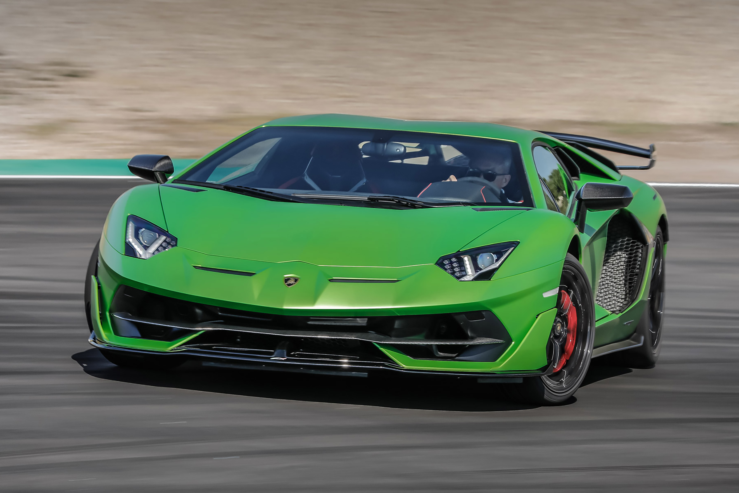 Lamborghini Aventador SVJ front
