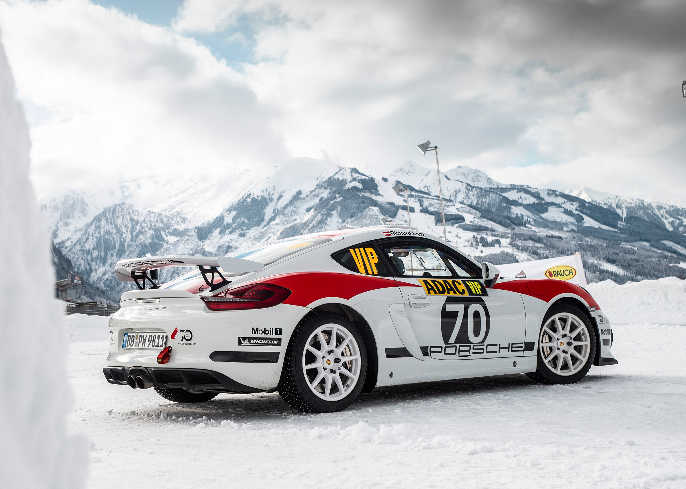 Porsche Cayman GT4 Rallye - rear quarter