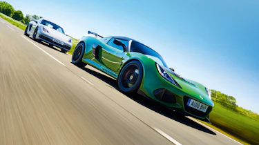 Porsche Cayman GTS vs Lotus Exige Sport 410