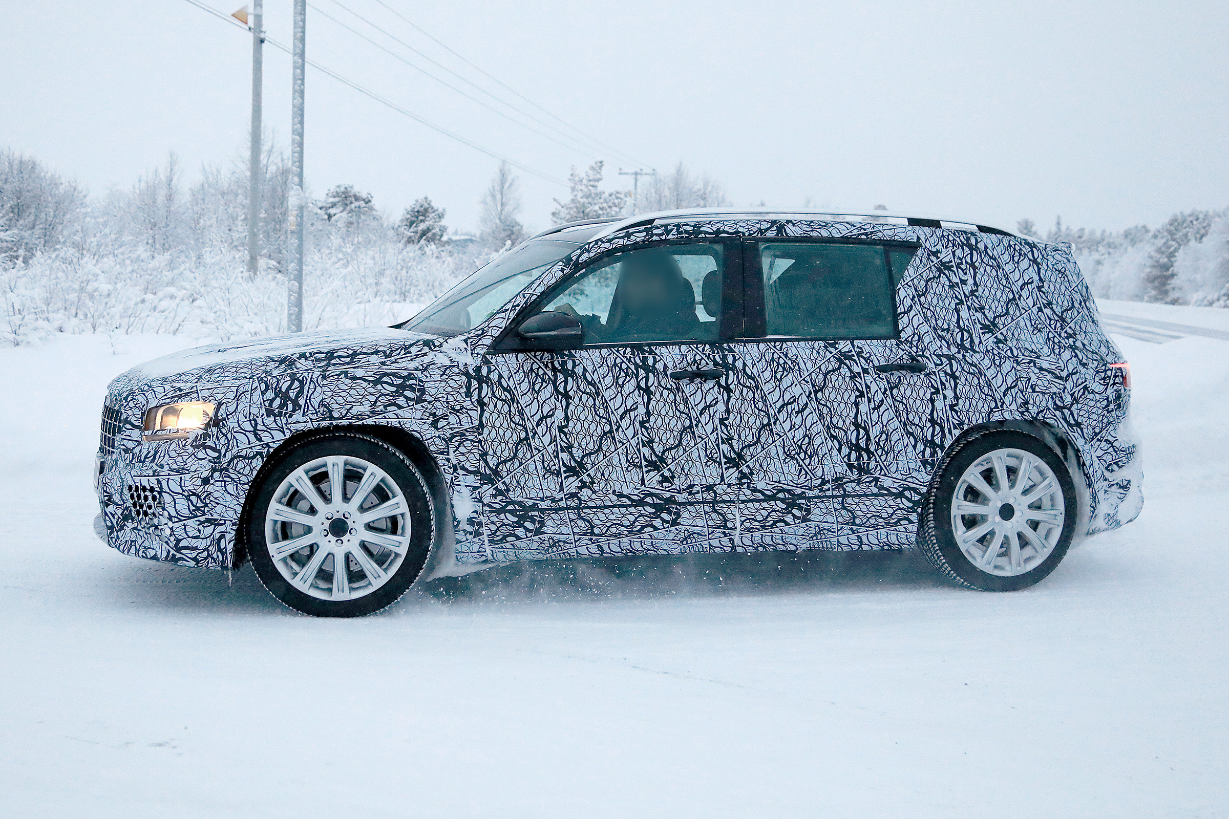 Mercedes-AMG GLB 35 spies
