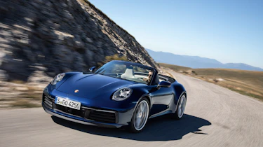 Porsche 911 Cabriolet 992 - front quarter