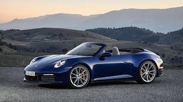 Porsche 911 Cabriolet 992 - front quarter